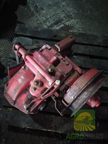 Б/В Коробка передач (без зчеплення) Massey Ferguson 186 №1