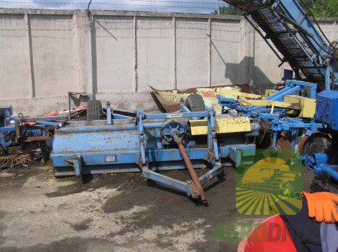 Комбайн бурякозбиральний Уманьферммаш