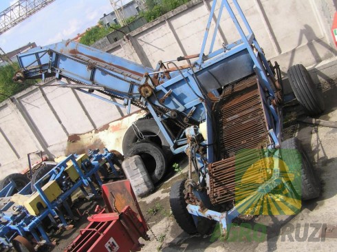 Комбайн бурякозбиральний Уманьферммаш