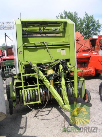 Claas Rollant 46 Прес-підбирач