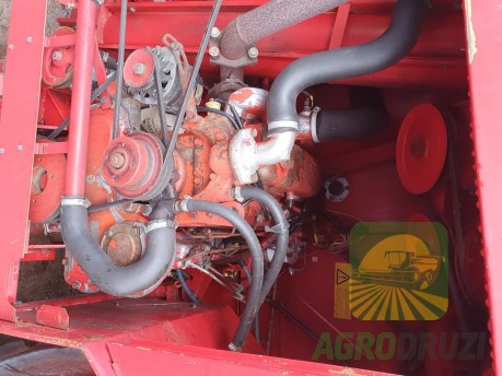 Massey Ferguson 16 комбайн зернозбиральний