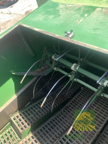 John Deere 1158 Комбайн зернозбиральний