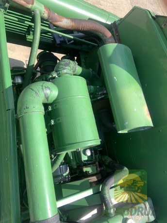 John Deere 1158 Комбайн зернозбиральний