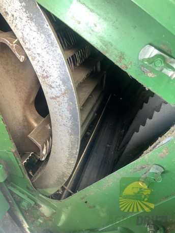 John Deere 1158 Комбайн зернозбиральний