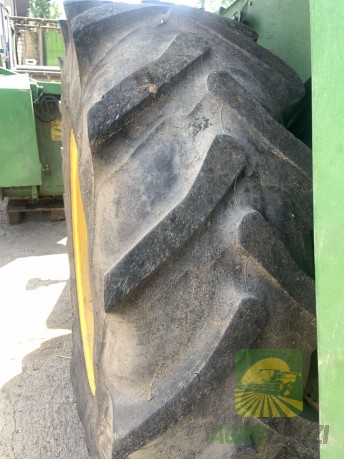 John Deere 1158 Комбайн зернозбиральний