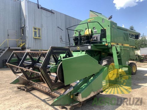John Deere 1158 Комбайн зернозбиральний