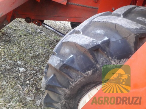 Deutz-Fahr Комбайн зернозбиральний
