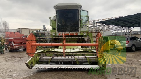 Claas Dominator 68 комбайн зернозбиральний