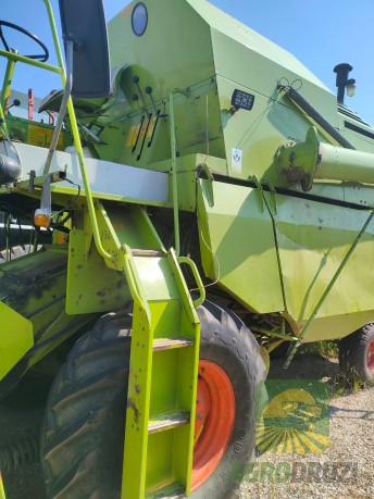 Комбайн зернозбиральний  Claas Mercator 50