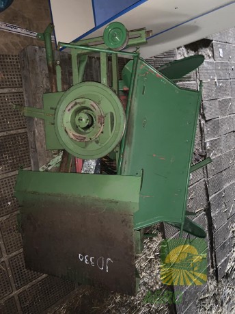 Січкарня до комбайнів John Deere 330,