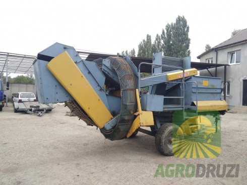 Комбайн картоплезбиральний Anna Z-644