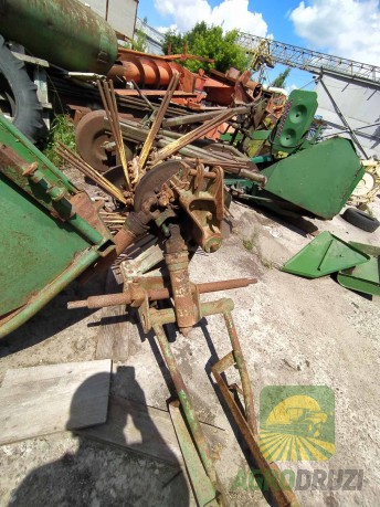 Картоплекопач навісний