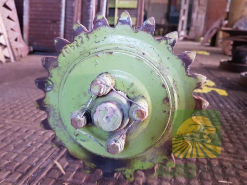 Б/В Спіраль шнека з зірочкою z22 610458 Claas (довж. = 1300 мм / D = 120 мм / d = 30 / ліва) №15