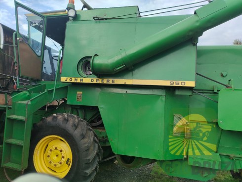 John Deere 950 Комбайн зернозбиральний
