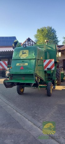 John Deere 950 Комбайн зернозбиральний