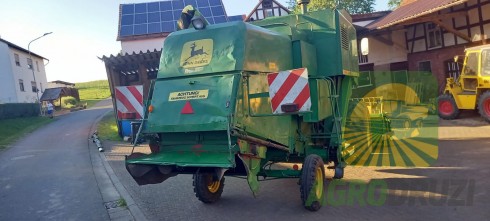 John Deere 950 Комбайн зернозбиральний