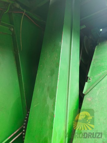 John Deere 950 Комбайн зернозбиральний