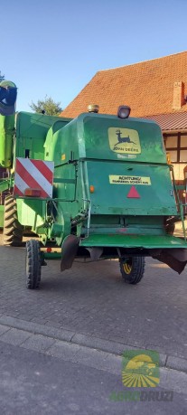 John Deere 950 Комбайн зернозбиральний