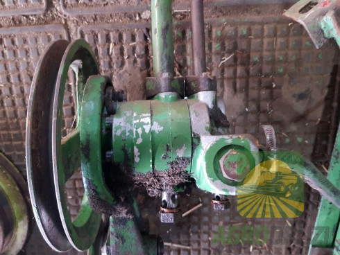 Б/В Помпа гідравліки John Deere
