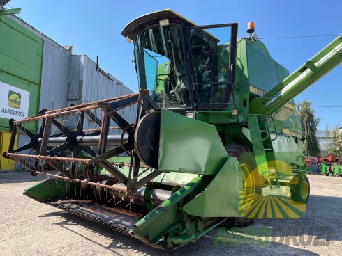 John Deere 1065 комбайн зернозбиральний