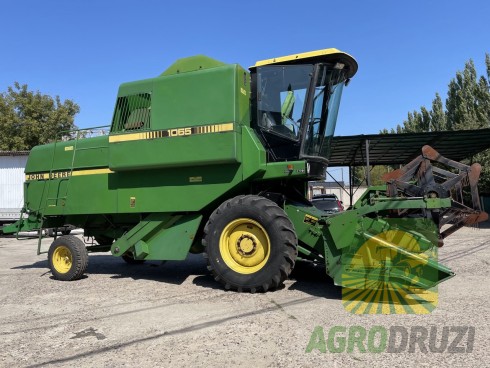 John Deere 1065 комбайн зернозбиральний