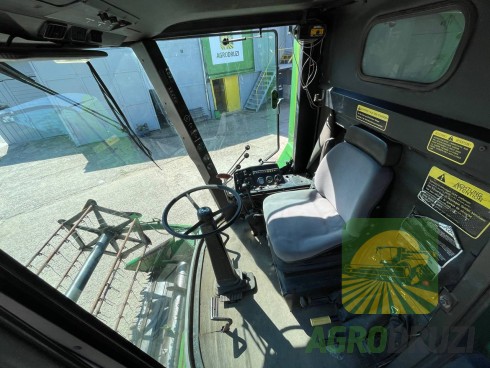 John Deere 1065 комбайн зернозбиральний