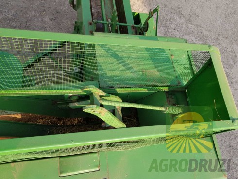 John Deere 332