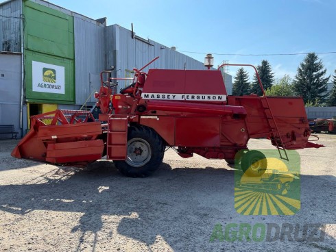 Massey Ferguson 240 Комбайн зернозбиральний
