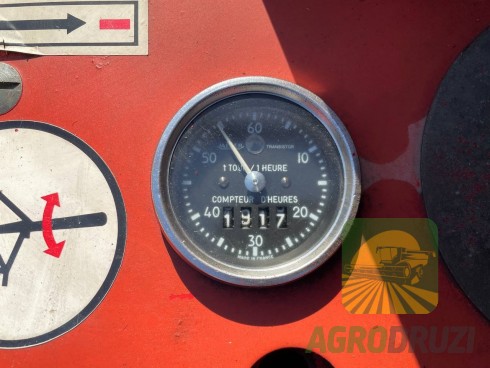 Massey Ferguson 240 Комбайн зернозбиральний