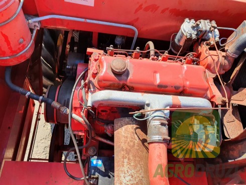 Massey Ferguson 206 Комбайн зернозбиральний