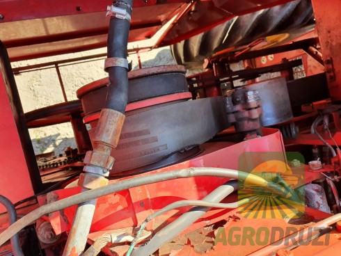 Massey Ferguson 206 Комбайн зернозбиральний