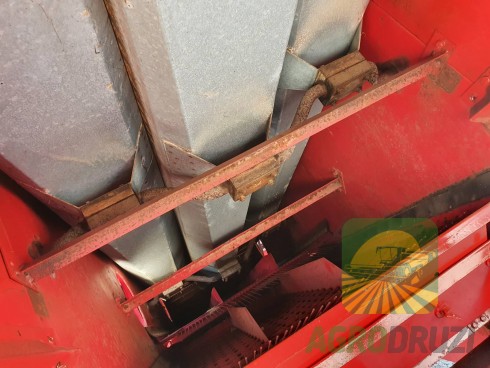 Massey Ferguson 206 Комбайн зернозбиральний