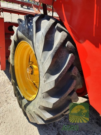 Massey Ferguson 206 Комбайн зернозбиральний