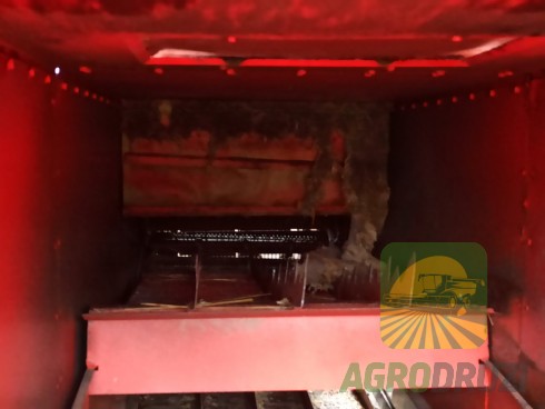 Bizon Z020 Комбайн зернозбиральний причіпний