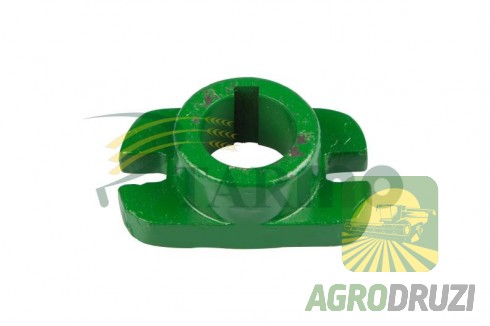 Муфта ступиця зірочки включення жатки Tarmo John Deere Z10037