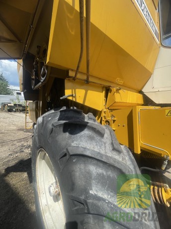 Sampo 680/1 Комбайн зернозбиральний