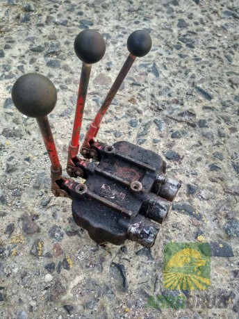 Б/В Гідророзподільник MF 187