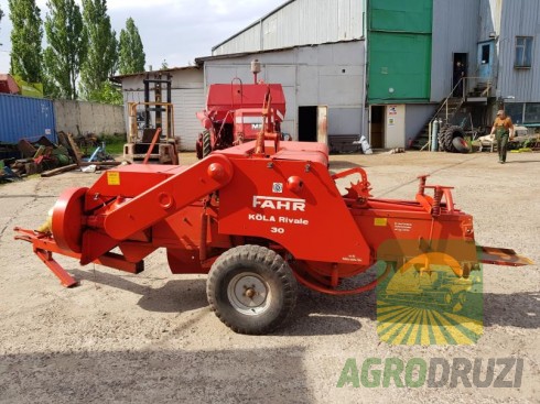 Fahr Kola Rivale 30 Прес-підбирач тюковий