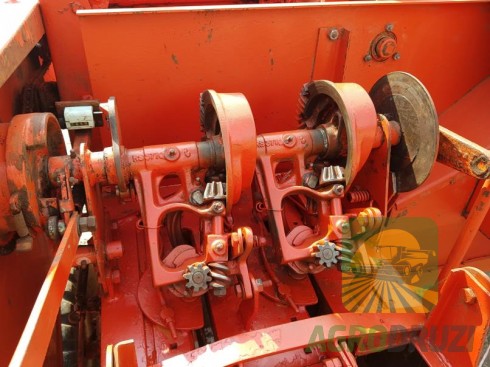 Fahr Kola Rivale 30 Прес-підбирач тюковий