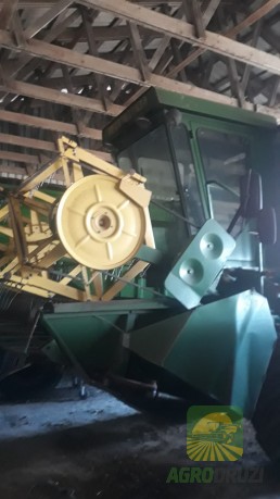 John Deere 950 комбайн зернозбиральний