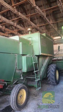 John Deere 950 комбайн зернозбиральний