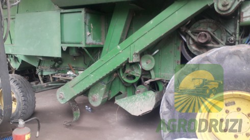 John Deere 975 комбайн зернозбиральний
