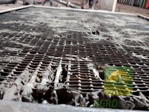 Б/В Радіатор John Deere 710x540 мм №4