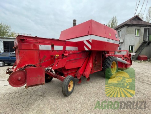 Massey Ferguson 186 Комбайн зернозбиральний