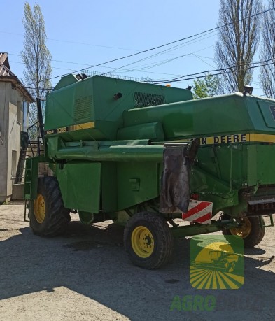 John Deere 1085 комбайн зернозбиральний