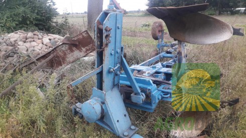 Плуг оборотний трьохкорпусний Lemken