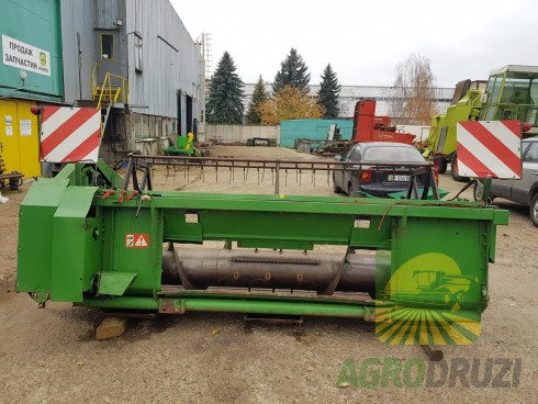 Зернова жатка нового типу до комбайну John Deere