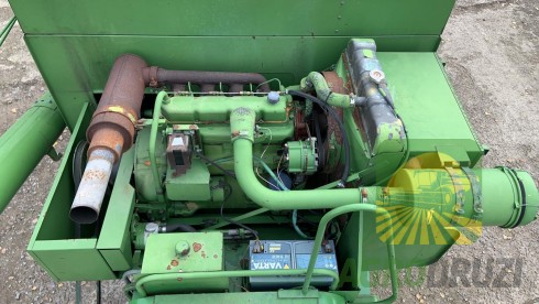 John Deere 932 Комбайн зернозбиральний